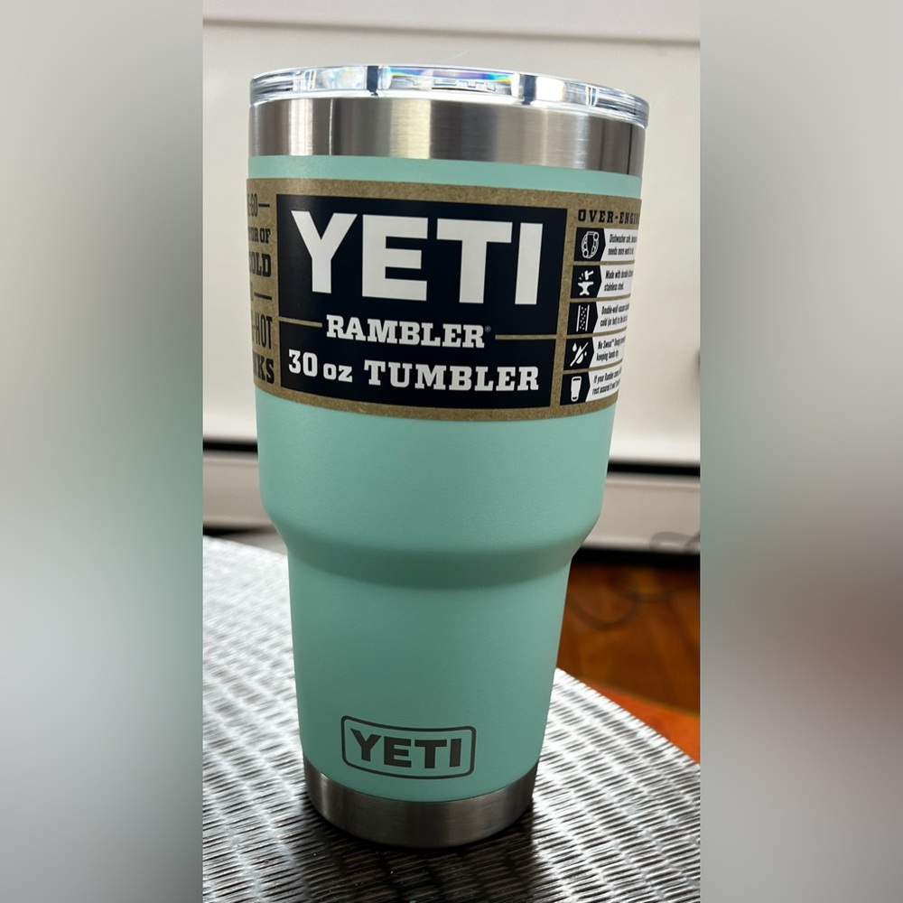 Brand new 30 oz Yeti rambler tumbler